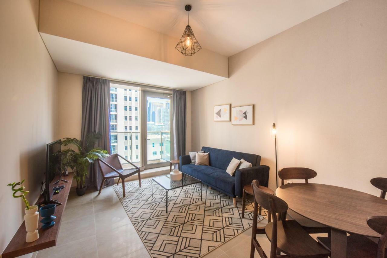 Fantastay Sparkle Tower Luxury 1 Br Dubai Exterior foto